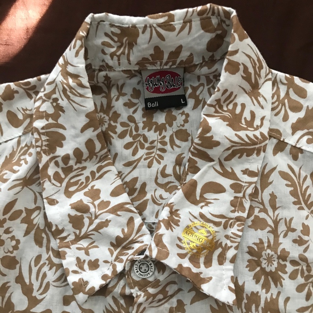 Mens beach shirt from Bali Indonesia size L